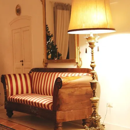 לינה וארוחת בוקר Casa D'autore 3*